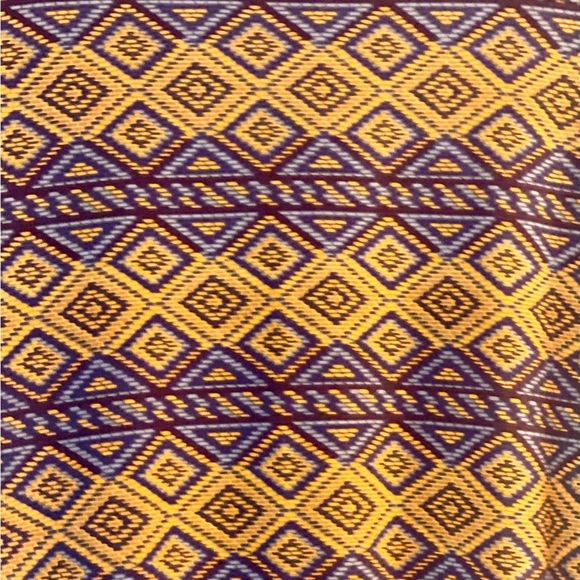 LuLaRoe Carly Dress size Large Aztec southwest design high low cut EUC - Picture 4 of 5